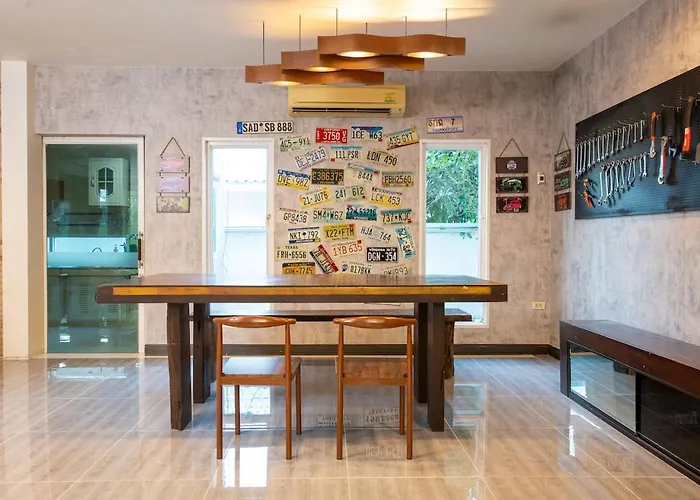Garage House Bangkok-car Theme 8bed 6room 曼谷