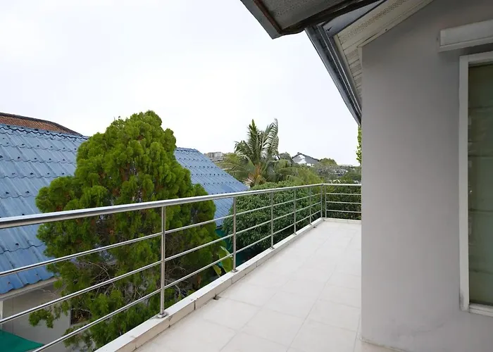 Garage House Bangkok-car Theme 8bed 6room 別墅 曼谷