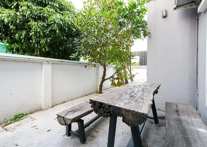 別墅 Garage House Bangkok-car Theme 8bed 6room 曼谷