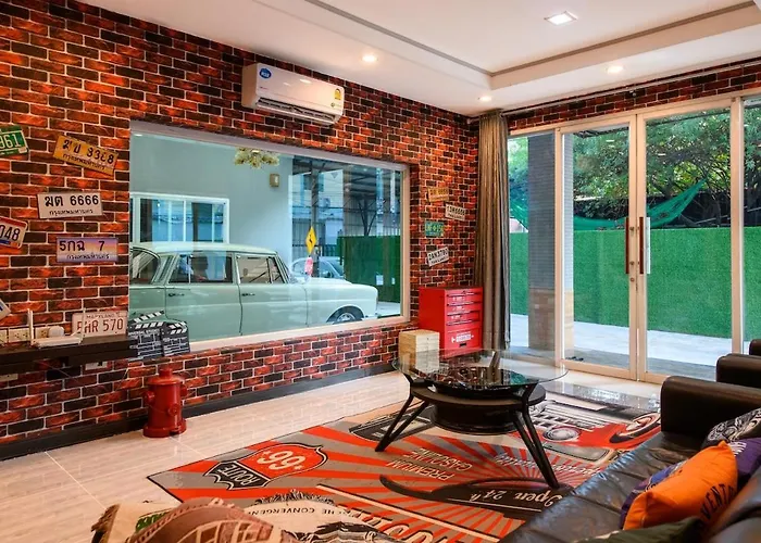 ヴィラ Garage House Bangkok-car Theme 8bed 6room
