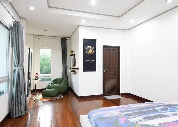 Garage House Bangkok-car Theme 8bed 6room 別墅