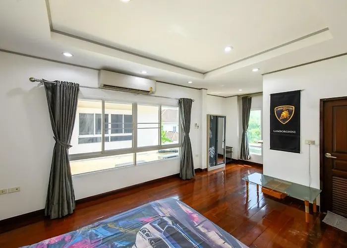 Garage House Bangkok-car Theme 8bed 6room 別墅