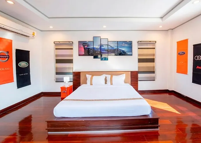 Garage House Bangkok-car Theme 8bed 6room 別墅 曼谷